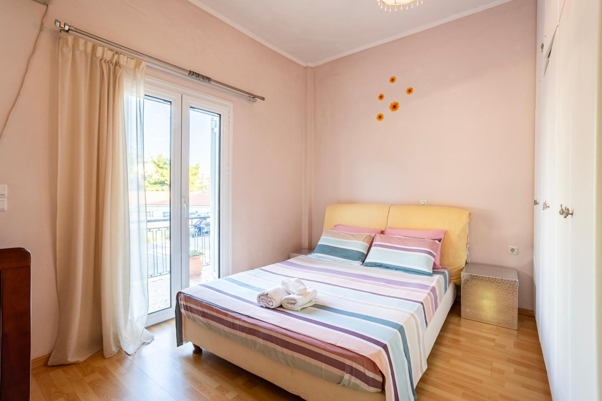 Kalamata'S Sunny Retreat Near The Historic Center Eksteriør billede